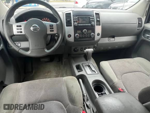 2013 Nissan Frontier SV z VIN 1N6AD0EV1DN753474, wystawiony jako Copart lot #59224445 z przebiegiem 263 774 mil mil oraz Czysty tytuł • Clean title. Historia ofert i sprzedaży dostępna na DreamBid. Obrazek 9.