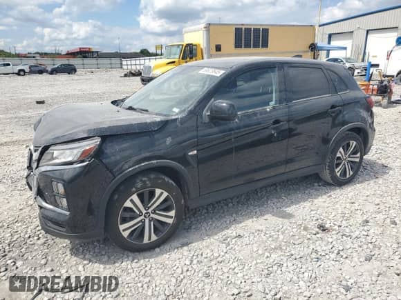 2021 Mitsubishi Outlander ES z VIN JA4ARUAU6MU031474, wystawiony jako Copart lot #69623645 z przebiegiem 58 157 mil mil oraz Szkoda całkowita • Salvage title. Historia ofert i sprzedaży dostępna na DreamBid. Obrazek 1.