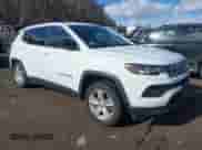 2022 Jeep Compass Altitude z VIN 3C4NJCBB0NT182537, wystawiony jako IAAI lot #41418643 z przebiegiem 38 437 mil mil oraz . Historia ofert i sprzedaży dostępna na DreamBid. Obrazek 1.