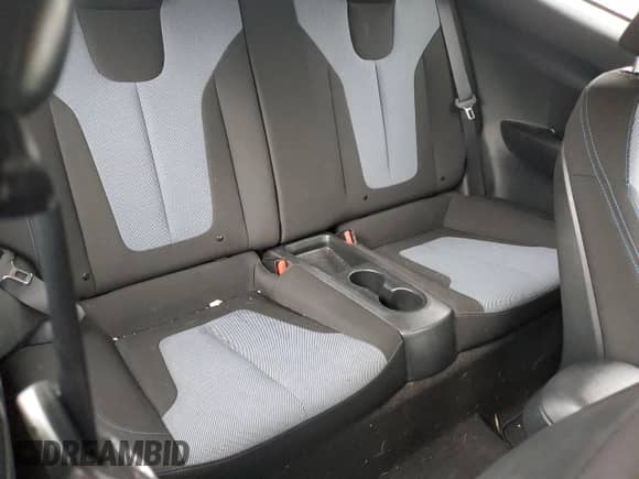 2019 Hyundai Veloster 2.0 z VIN KMHTG6AF3KU018000, wystawiony jako Copart lot #81749623 z przebiegiem 101 165 mil mil oraz . Historia ofert i sprzedaży dostępna na DreamBid. Obrazek 10.