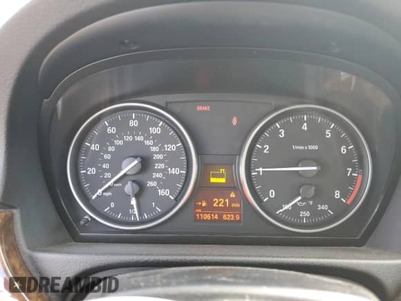 2008 BMW 3 Series 335i z VIN WBAWL73528PX44510, wystawiony jako Copart lot #86341615 z przebiegiem 110 614 mil mil oraz Szkoda całkowita • Salvage title. Historia ofert i sprzedaży dostępna na DreamBid. Obrazek 9.