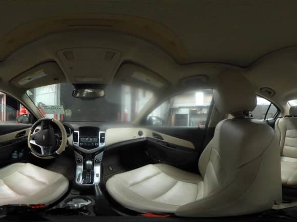 2015 Chevrolet Cruze Diesel z VIN 1G1P75SZ7F7215841, wystawiony jako IAAI lot #43261045 z przebiegiem 135 686 mil mil oraz . Historia ofert i sprzedaży dostępna na DreamBid. Obrazek 18.