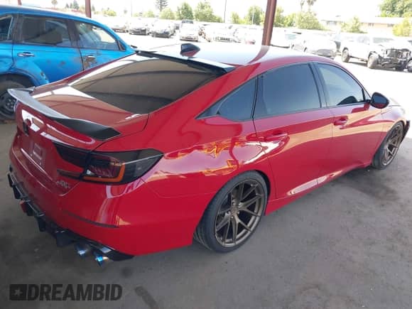 2021 Honda Accord Sport z VIN 1HGCV2F33MA025617, wystawiony jako IAAI lot #42586288 z przebiegiem 57 625 mil mil oraz . Historia ofert i sprzedaży dostępna na DreamBid. Obrazek 4.