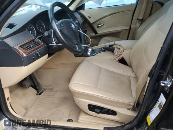 2007 BMW 5 Series 530xi с VIN WBANF73537CU25240, выставлен на аукционе Copart как лот 69314575 с пробегом 141 594 миль миль и На запчасти • Non repairable. История ставок и продаж доступна на DreamBid. Изображение 7.