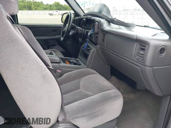 2006 GMC Sierra 1500 SLE2 with VIN 2GTEC13Z361289496, listed as a IAAI auction lot 42303953 with 191,334 mi miles and . Bid and sale history available at DreamBid. Image 5.