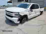 2020 Chevrolet Silverado 1500 RST с VIN 3GCPWDED9LG256850, выставлен на аукционе Copart как лот 61946525 с пробегом 125 119 миль миль и Списание • Salvage title. История ставок и продаж доступна на DreamBid. Изображение 1.