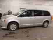 2012 Dodge Grand Caravan SE z VIN 2C4RDGBG3CR214019, wystawiony jako IAAI lot #43099094 z przebiegiem 121 892 mil mil oraz . Historia ofert i sprzedaży dostępna na DreamBid. Obrazek 15.