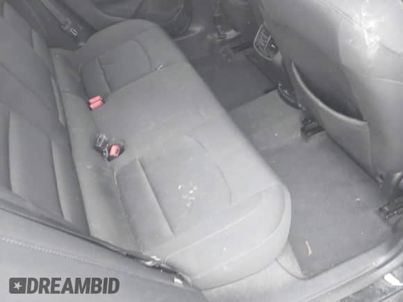 2018 Chevrolet Malibu LT с VIN 1G1ZD5STXJF265189, выставлен на аукционе IAAI как лот 43105644 с пробегом 92 228 миль миль и . История ставок и продаж доступна на DreamBid. Изображение 8.