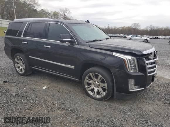 2018 Cadillac Escalade Premium Luxury with VIN 1GYS3CKJ3JR139747, listed as a Copart auction lot 50203215 with 190,728 mi miles and Clean title. Bid and sale history available at DreamBid. Image 4.