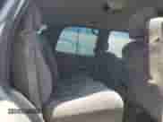 2005 Chevrolet Tahoe LT z VIN 1GNEK13T15J188273, wystawiony jako Copart lot #63410505 z przebiegiem 222 421 mil mil oraz Szkoda całkowita • Salvage title. Historia ofert i sprzedaży dostępna na DreamBid. Obrazek 11.