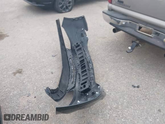 2018 Chevrolet Malibu LS with VIN 1G1ZB5ST9JF266307, listed as a IAAI auction lot 43193735 with 89,557 mi miles and . Bid and sale history available at DreamBid. Image 12.