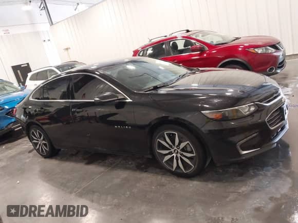 2016 Chevrolet Malibu LT z VIN 1G1ZE5ST1GF288348, wystawiony jako IAAI lot #43447189 z przebiegiem 145 372 mil mil oraz . Historia ofert i sprzedaży dostępna na DreamBid. Obrazek 14.