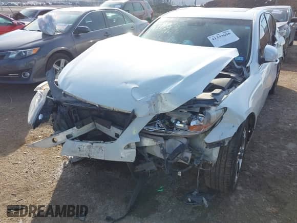 2010 Hyundai Genesis с VIN KMHGC4DFXAU096995, выставлен на аукционе IAAI как лот 41333608 с пробегом 124 250 миль миль и . История ставок и продаж доступна на DreamBid. Изображение 6.
