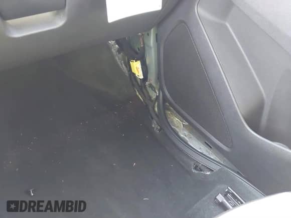 2024 Chevrolet Equinox LT z VIN 3GNAXTEG5RL248744, wystawiony jako IAAI lot #40983268 z przebiegiem Nie podano mil oraz . Historia ofert i sprzedaży dostępna na DreamBid. Obrazek 6.