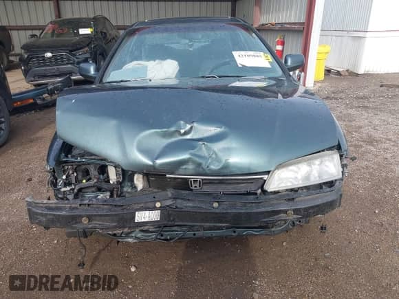 1997 Honda Accord EX with VIN 1HGCD726XVA025342, listed as a IAAI auction lot 42109885 with 162,626 mi miles and . Bid and sale history available at DreamBid. Image 13.