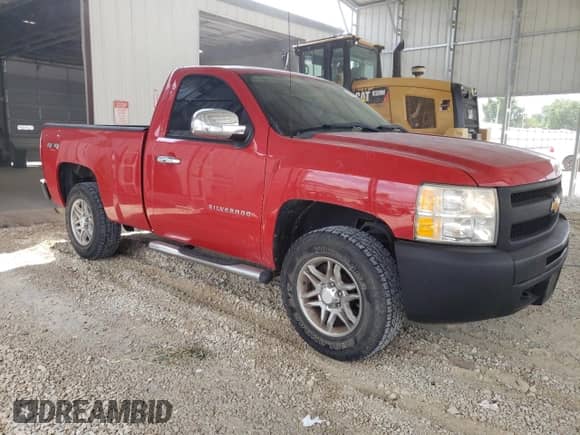 2013 Chevrolet Silverado 1500 Work Truck z VIN 1GCNKPEX8DZ174642, wystawiony jako Copart lot #61579325 z przebiegiem 196 008 mil mil oraz Szkoda całkowita • Salvage title. Historia ofert i sprzedaży dostępna na DreamBid. Obrazek 4.