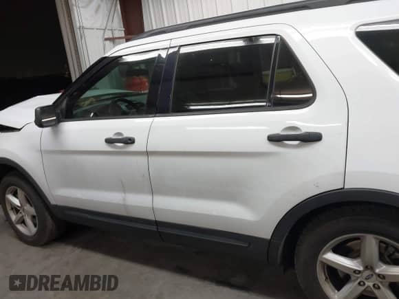 2018 Ford Explorer z VIN 1FM5K7B87JGA98444, wystawiony jako IAAI lot #42996968 z przebiegiem 62 107 mil mil oraz . Historia ofert i sprzedaży dostępna na DreamBid. Obrazek 14.