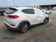 2018 Hyundai Tucson SE с VIN KM8J23A40JU821462, выставлен на аукционе IAAI как лот 43125522 с пробегом 106 976 миль миль и . История ставок и продаж доступна на DreamBid. Изображение 4.