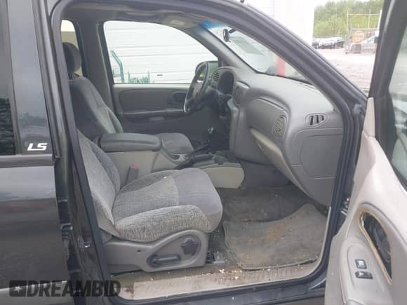 2003 Chevrolet TrailBlazer LT с VIN 1GNDS13S832262055, выставлен на аукционе IAAI как лот 42554868 с пробегом 254 651 миль миль и . История ставок и продаж доступна на DreamBid. Изображение 5.
