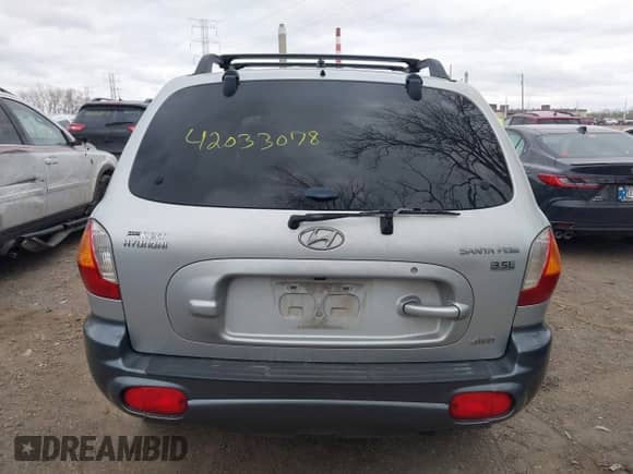 2004 Hyundai Santa Fe GLS с VIN KM8SC73E54U765442, выставлен на аукционе IAAI как лот 42033078 с пробегом 167 706 миль миль и . История ставок и продаж доступна на DreamBid. Изображение 16.
