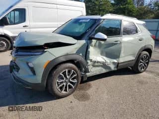 2025 Chevrolet TrailBlazer ACTIV с VIN KL79MSSL2SB033309, выставлен на аукционе Copart как лот 70177335 с пробегом 13 143 миль миль и Списание • Salvage title. История ставок и продаж доступна на DreamBid. Изображение 1.