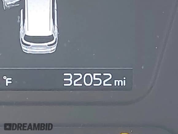 2020 Kia Sorento LX with VIN 5XYPG4A32LG642891, listed as a IAAI auction lot 42035551 with 32,052 mi miles and . Bid and sale history available at DreamBid. Image 15.