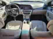 2016 Hyundai Sonata SE с VIN KMHE24L15GA038142, выставлен на аукционе Copart как лот 82424755 с пробегом 75 245 миль миль и Списание • Salvage title. История ставок и продаж доступна на DreamBid. Изображение 8.