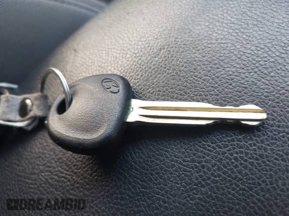 2012 Hyundai Elantra Limited z VIN 5NPDH4AEXCH141418, wystawiony jako IAAI lot #43343441 z przebiegiem 214 501 mil mil oraz . Historia ofert i sprzedaży dostępna na DreamBid. Obrazek 11.