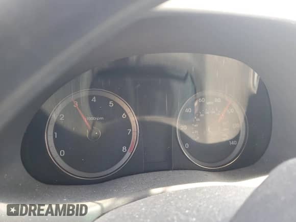 2013 Hyundai Accent GS z VIN KMHCT5AEXDU094460, wystawiony jako Copart lot #82002485 z przebiegiem Nie podano mil oraz Szkoda całkowita • Salvage title. Historia ofert i sprzedaży dostępna na DreamBid. Obrazek 9.