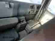 2008 Chevrolet Colorado Work Truck z VIN 1GCCS199488156196, wystawiony jako Copart lot #51568475 z przebiegiem 177 412 mil mil oraz Nie do naprawy • Non repairable. Historia ofert i sprzedaży dostępna na DreamBid. Obrazek 10.