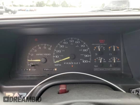 1997 Chevrolet Silverado 1500 with VIN 1GCEC14R7VZ219245, listed as a Copart auction lot 60555685 with 135,312 mi miles and Salvage title. Bid and sale history available at DreamBid. Image 9.