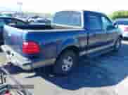 2003 Ford F-150 XLT z VIN 1FTRW07L43KD26690, wystawiony jako IAAI lot #43523370 z przebiegiem 236 701 mil mil oraz . Historia ofert i sprzedaży dostępna na DreamBid. Obrazek 4.