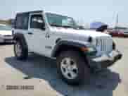 2022 Jeep Wrangler Willys with VIN 1C4GJXANXNW260358, listed as a Copart auction lot 68377645 with 28,862 mi miles and Salvage title. Bid and sale history available at DreamBid. Image 4.