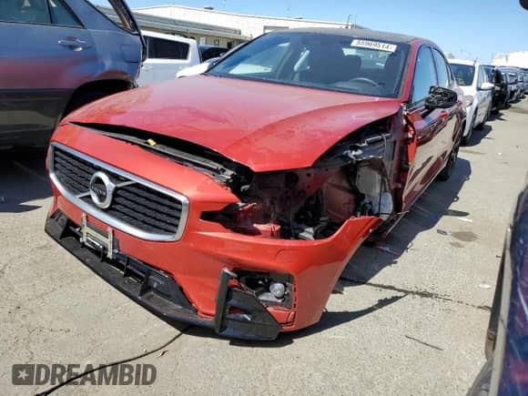 2019 Volvo S60 R-Design с VIN 7JR102FM1KG004368, выставлен на аукционе Copart как лот 55969514 с пробегом 39 872 миль миль и Списание • Salvage title. История ставок и продаж доступна на DreamBid. Изображение 1.