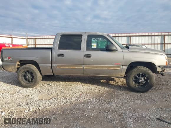 2006 Chevrolet Silverado 1500 LT3 с VIN 2GCEK13N661175766, выставлен на аукционе IAAI как лот 43435293 с пробегом 239 465 миль миль и . История ставок и продаж доступна на DreamBid. Изображение 14.