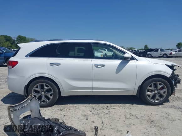 2016 Kia Sorento SX с VIN 5XYPK4A53GG183618, выставлен на аукционе IAAI как лот 41976663 с пробегом 141 355 миль миль и . История ставок и продаж доступна на DreamBid. Изображение 13.