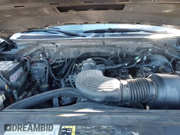 2003 Ford F-150 XLT z VIN 1FTRW07613KB48604, wystawiony jako IAAI lot #43381665 z przebiegiem Nie podano mil oraz . Historia ofert i sprzedaży dostępna na DreamBid. Obrazek 10.