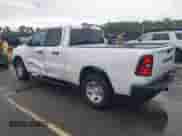 2025 Ram 1500 Tradesman z VIN 1C6SRECG7SN612939, wystawiony jako IAAI lot #43328272 z przebiegiem 10 087 mil mil oraz . Historia ofert i sprzedaży dostępna na DreamBid. Obrazek 3.