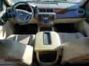 2013 Chevrolet Tahoe LTZ с VIN 1GNSCCE01DR365631, выставлен на аукционе Copart как лот 80849565 с пробегом 260 352 миль миль и Чистый • Clean title. История ставок и продаж доступна на DreamBid. Изображение 8.