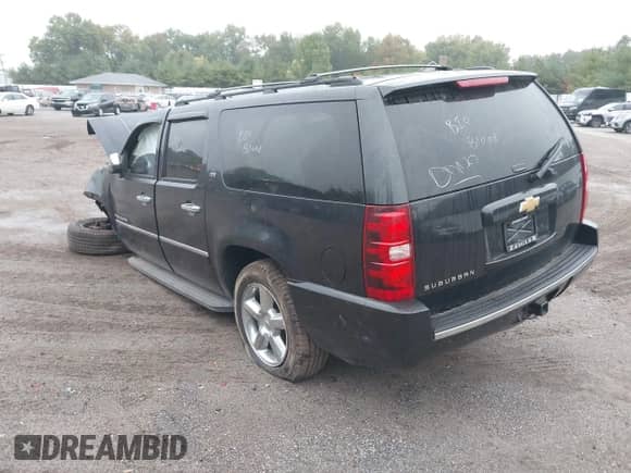 2013 Chevrolet Suburban LTZ с VIN 1GNSKKE79DR220752, выставлен на аукционе IAAI как лот 32659104 с пробегом 77 675 миль миль и . История ставок и продаж доступна на DreamBid. Изображение 3.