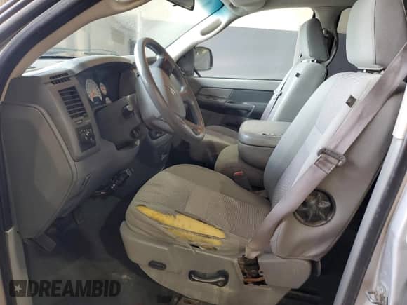 2008 Dodge 1500 SLT z VIN 1D7HU182X8S587624, wystawiony jako Copart lot #69645455 z przebiegiem 406 085 mil mil oraz Czysty tytuł • Clean title. Historia ofert i sprzedaży dostępna na DreamBid. Obrazek 7.