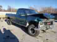 1998 GMC Sierra 1500 z VIN 1GTEC14W2WZ523039, wystawiony jako Copart lot #79906003 z przebiegiem 427 209 mil mil oraz Szkoda całkowita • Salvage title. Historia ofert i sprzedaży dostępna na DreamBid. Obrazek 4.