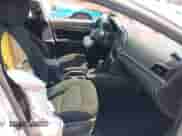 2019 Hyundai Elantra Value Edition z VIN 5NPD84LF4KH450404, wystawiony jako IAAI lot #43251128 z przebiegiem 99 895 mil mil oraz . Historia ofert i sprzedaży dostępna na DreamBid. Obrazek 5.