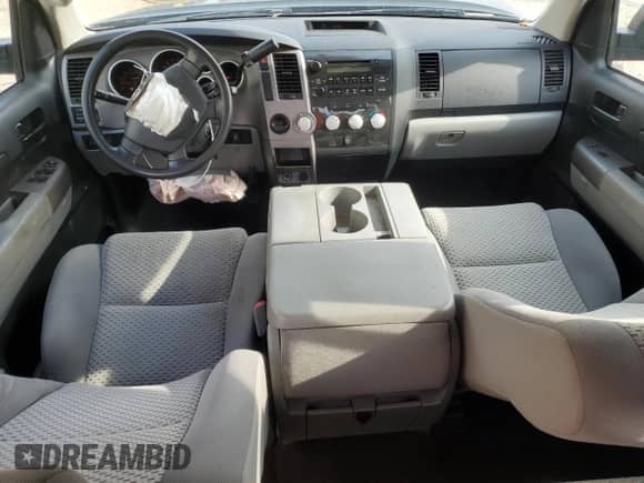 2012 Toyota Tundra z VIN 5TFRU5F19CX026827, wystawiony jako Copart lot #43980285 z przebiegiem 134 060 mil mil oraz Szkoda całkowita • Salvage title. Historia ofert i sprzedaży dostępna na DreamBid. Obrazek 8.