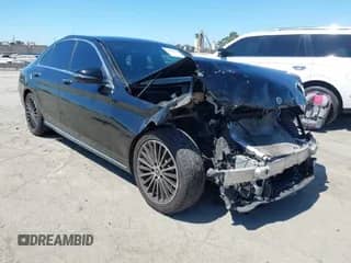 2019 Mercedes-Benz C 300 с VIN 55SWF8DB9KU305857, выставлен на аукционе IAAI как лот 42639792 с пробегом 63 969 миль миль и . История ставок и продаж доступна на DreamBid. Изображение 1.