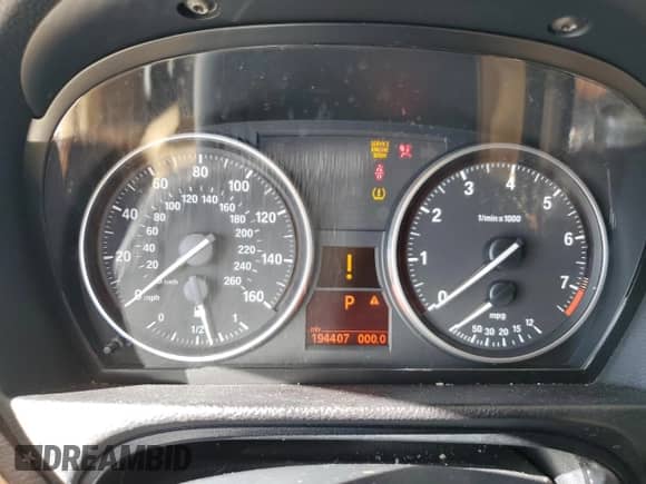 2011 BMW 3 Series 328i с VIN WBAPH7C53BA802270, выставлен на аукционе Copart как лот 86462905 с пробегом 194 407 миль миль и Списание • Salvage title. История ставок и продаж доступна на DreamBid. Изображение 9.