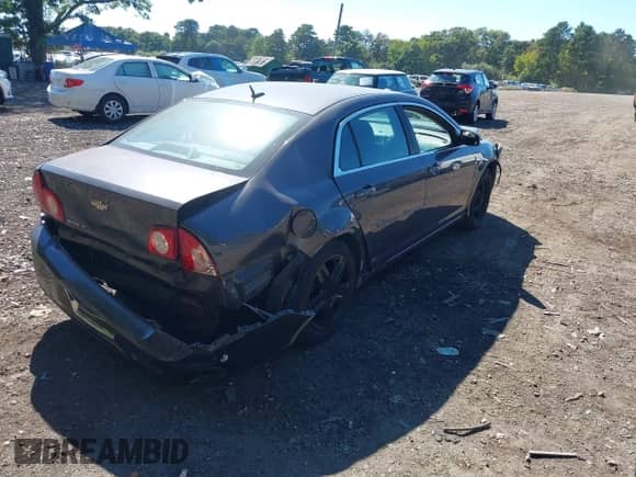 2010 Chevrolet Malibu 1LT с VIN 1G1ZC5EB1AF243295, выставлен на аукционе IAAI как лот 43259044 с пробегом 175 583 миль миль и . История ставок и продаж доступна на DreamBid. Изображение 4.