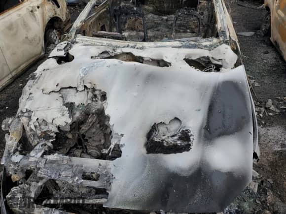 2019 Ford Mustang Bullitt z VIN 1FA6P8K06K5504694, wystawiony jako Copart lot #53836035 z przebiegiem Nie podano mil oraz Szkoda całkowita • Salvage title. Historia ofert i sprzedaży dostępna na DreamBid. Obrazek 12.