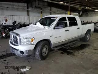 2007 Dodge 1500 SLT z VIN 3D7KR19D07G833903, wystawiony jako Copart lot #87939265 z przebiegiem 229 748 mil mil oraz Szkoda całkowita • Salvage title. Historia ofert i sprzedaży dostępna na DreamBid. Obrazek 1.