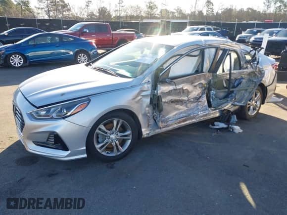 2018 Hyundai Sonata Limited с VIN 5NPE34AFXJH618048, выставлен на аукционе IAAI как лот 41729628 с пробегом 107 687 миль миль и . История ставок и продаж доступна на DreamBid. Изображение 18.